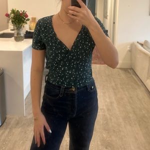 Brandy Melville tie up floral top